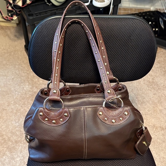 Kathy Van Zeeland Studded Brown Shoulder Bag - Picture 2 of 5